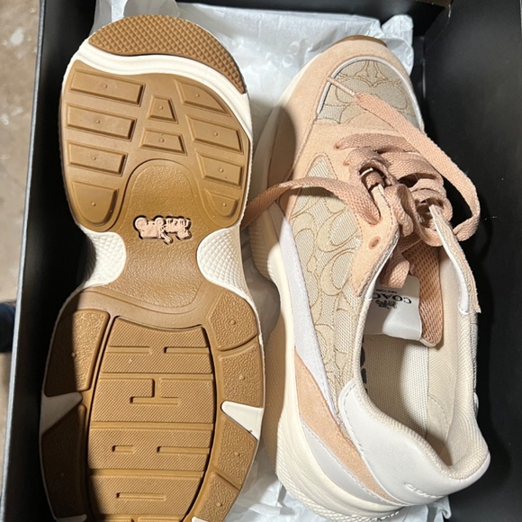 Coach Sneakers - Picture 4 of 5